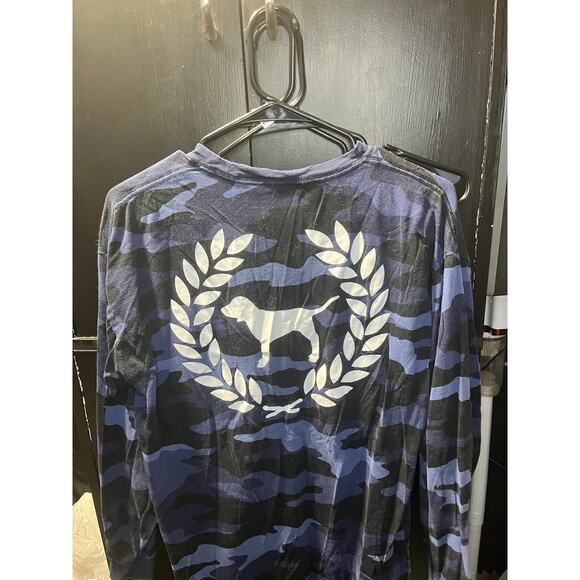 Victoria’s Secret PINK Blue Camo Long Sleeve Pocket Tee Dog Logo Medium - Picture 3 of 3